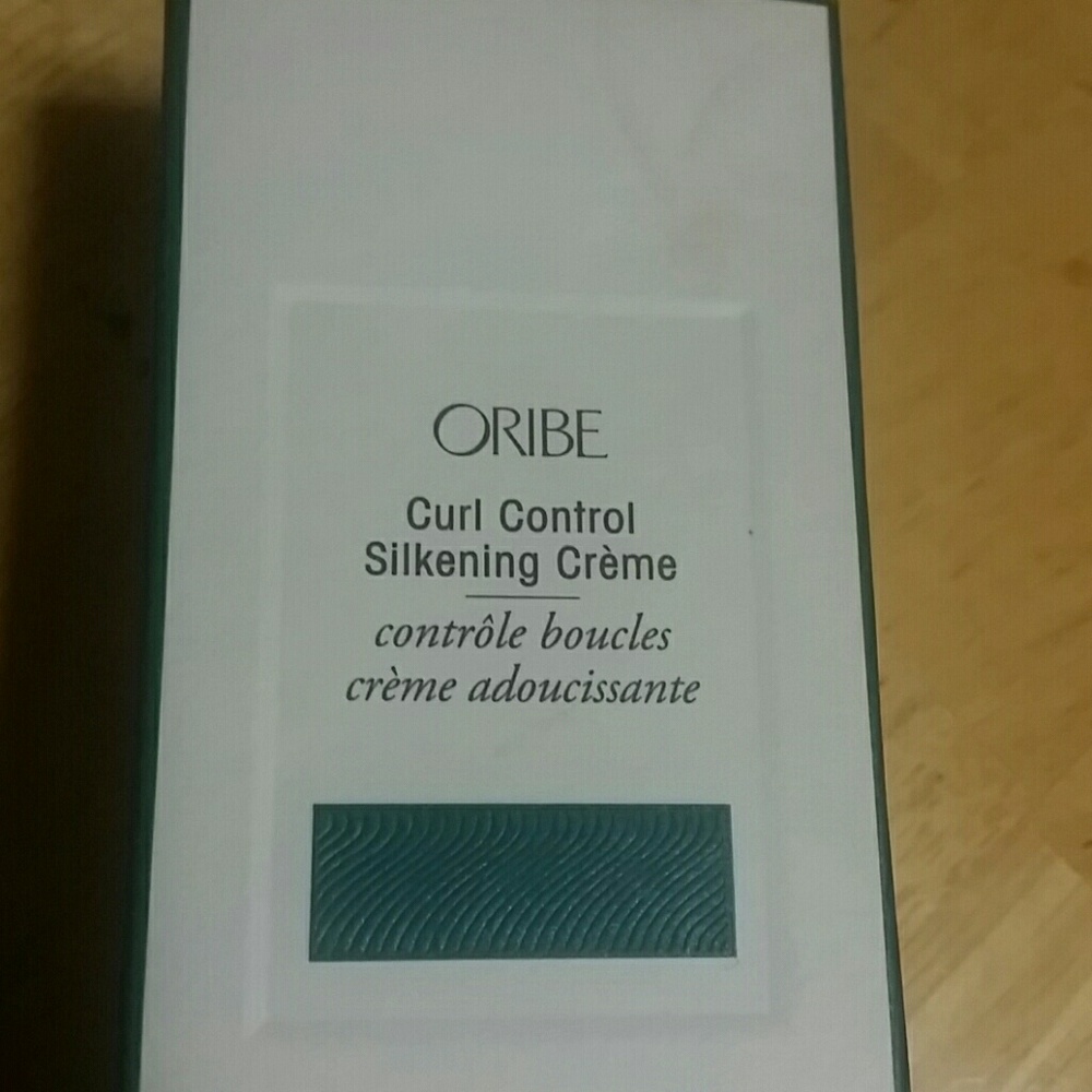 Oribe curl control silkening creme